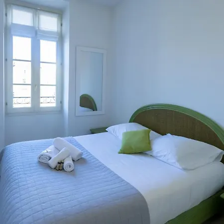 Apartment 2 Pieces Cosy Hyper Centre/balcon *
